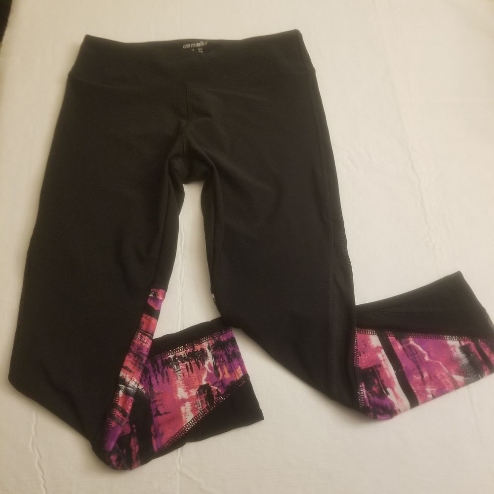 Marika Black Watercolor Pink Capri Performance Athleisure Leggings Size XSmall